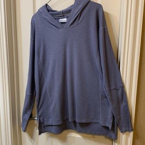 Women’s Columbia Long Sleeve Hi-Low Hooded Knit Pullover Tunic in Dusty Blue